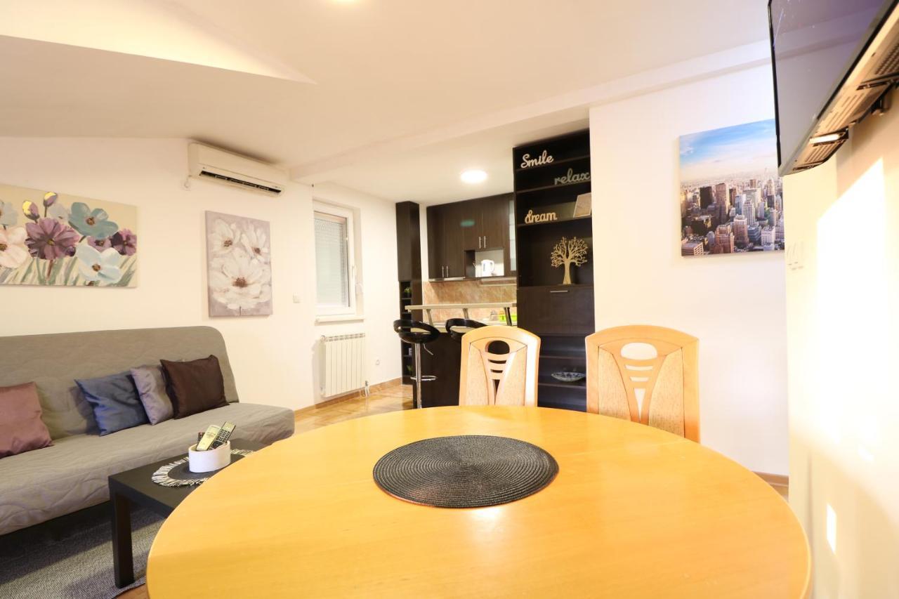Appartamento Flat 23 Belgrado Esterno foto